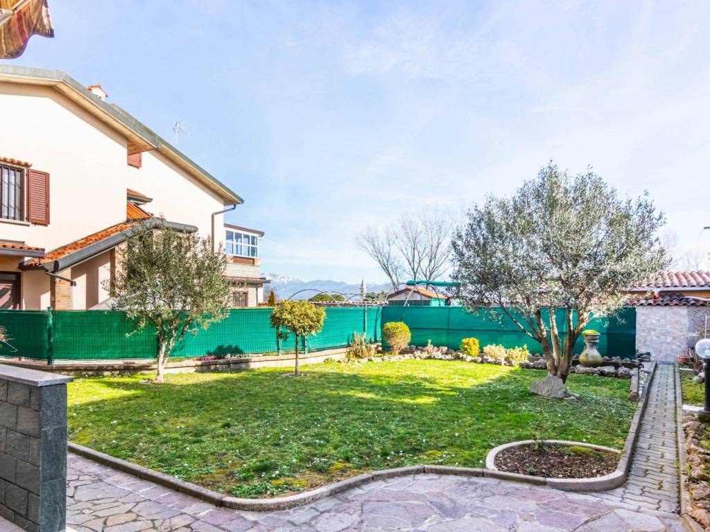 Appartamento a Inverigo in Via Carlo Mosè Bianchi - Foto 3