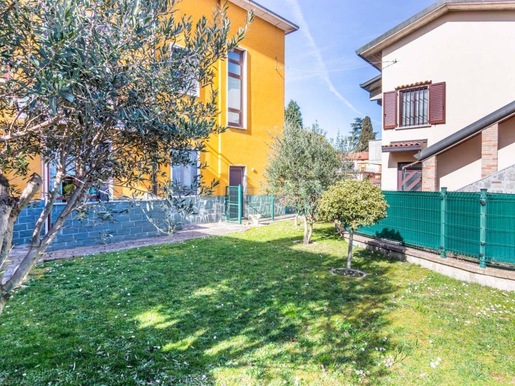 Appartamento a Inverigo in Via Carlo Mosè Bianchi - Foto 4