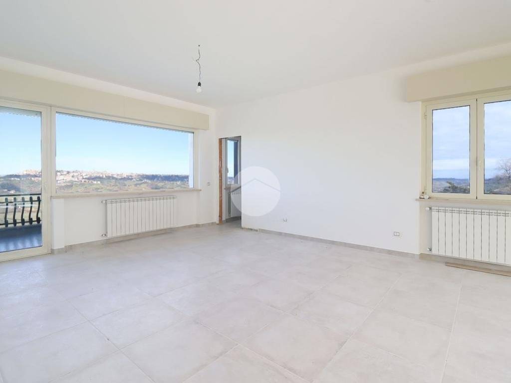 Villa a Bucchianico in Via Canale, 8 - Foto 4