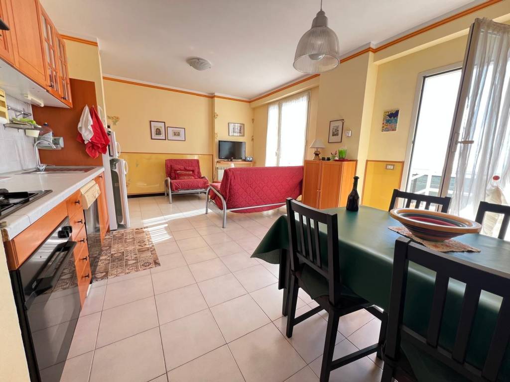 Appartamento a Genova in Via Evasio Montanella - Foto 5
