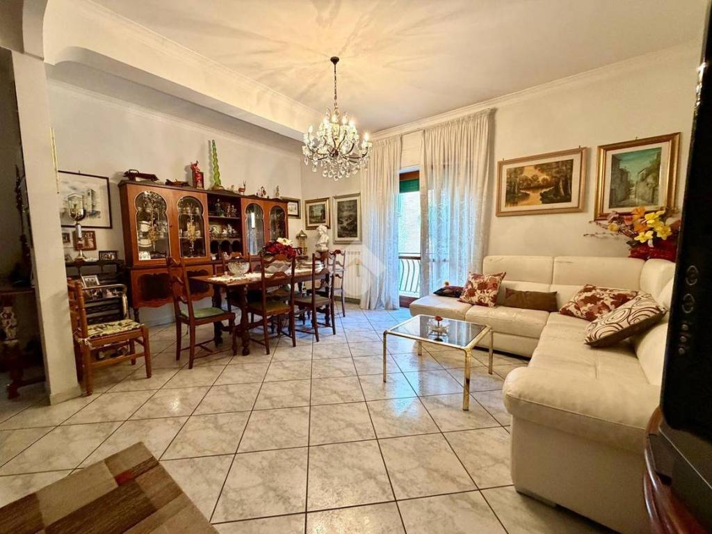 Appartamento a Ciampino in Via Guglielmo Marconi, 01 - Foto 2