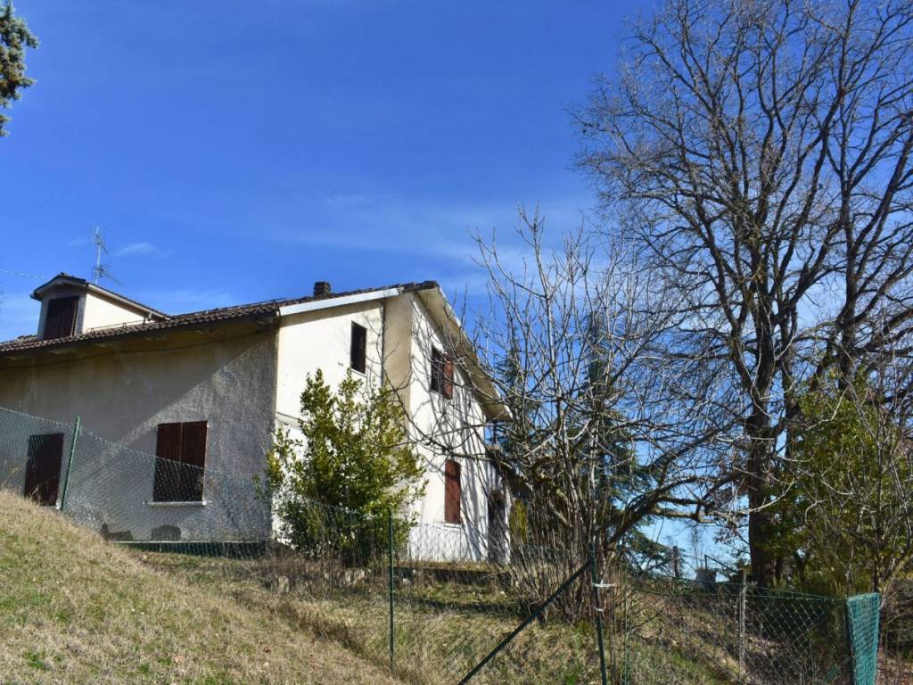Casa indipendente a Neviano degli arduini in strada le Mole - Foto 2