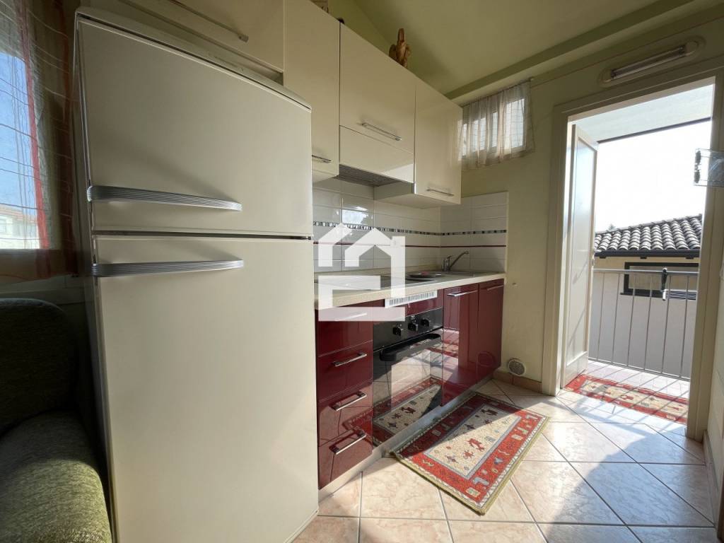 Appartamento a Manerba del garda in via pace - Foto 4