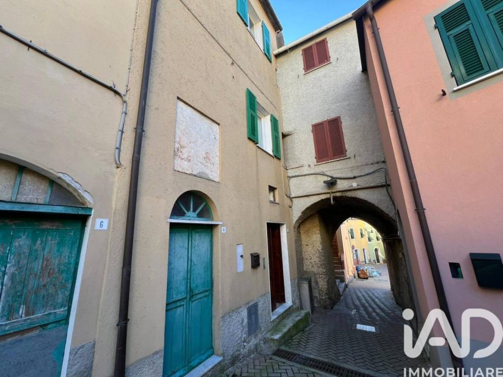 Casa indipendente a Orco feglino in Via SAN GIACOMO, 2 - Foto 2