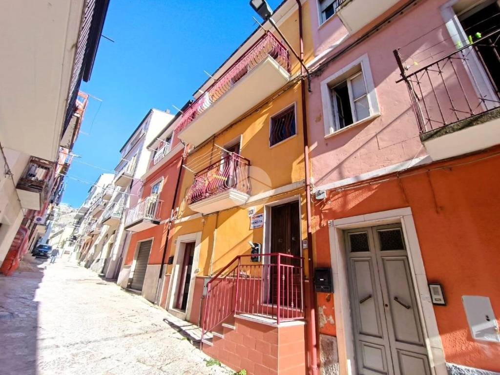 Appartamento a San giovanni rotondo in Via Giovanni Fraticelli, 27 - Foto 3