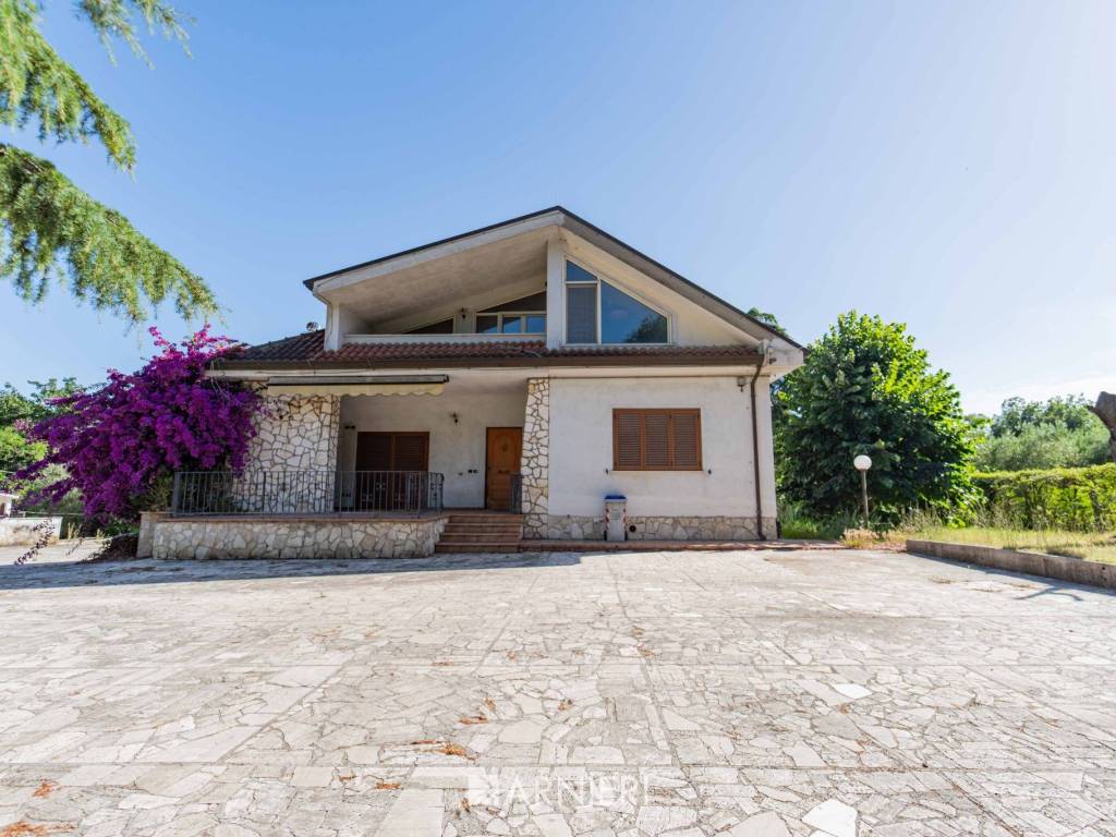 Villa a Latina in Strada Torta, 2 - Foto 2