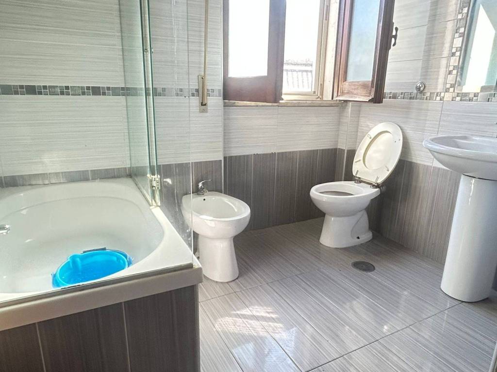 Appartamento a Napoli in Via Vittorio Veneto - Foto 2