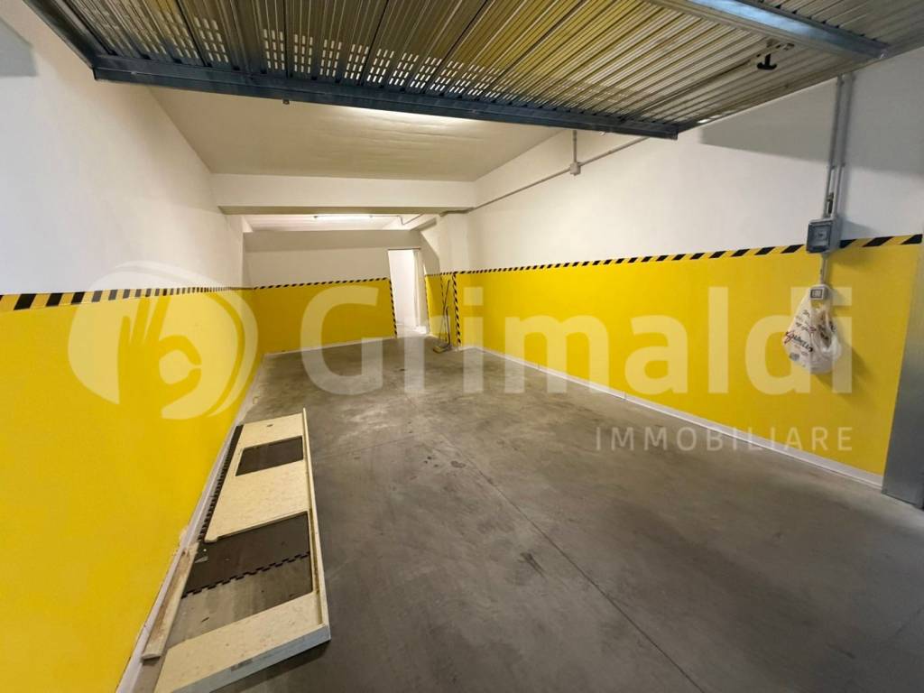 Box / garage a Messina in Via Minissale, 44 - Foto 3