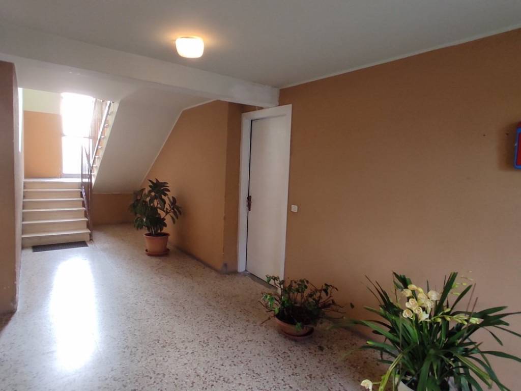 Appartamento a Trecate in Via Severino Boezio, 26 - Foto 2