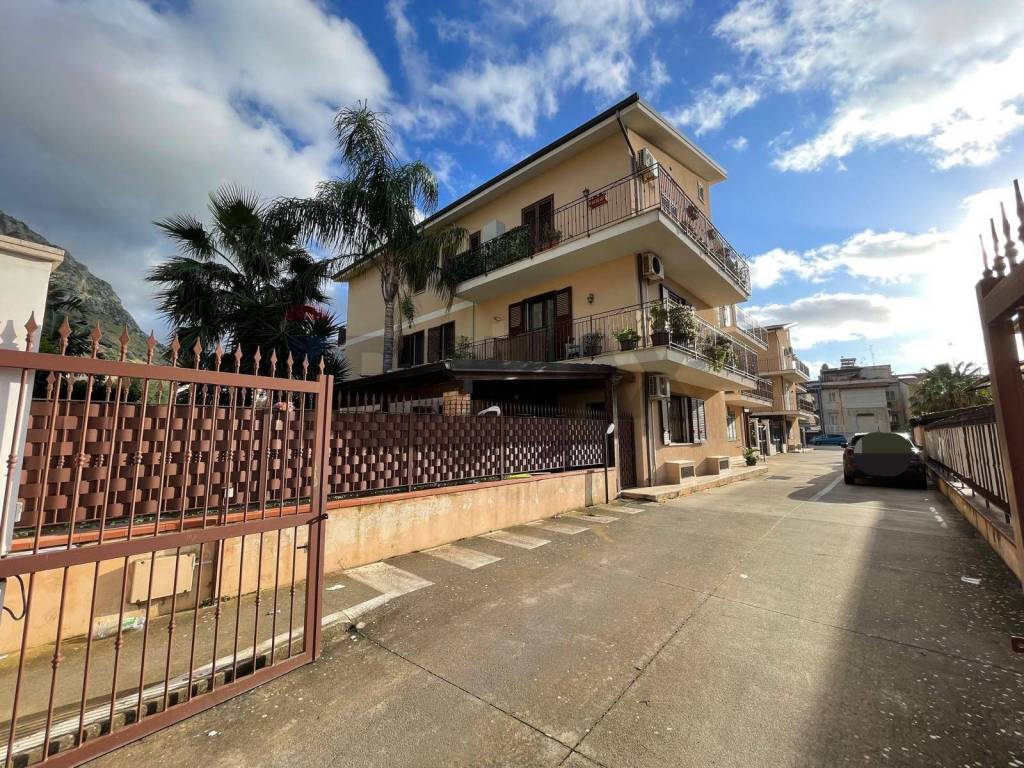 Appartamento a Cinisi in via Leonardo Sciascia, 12 - Foto 3