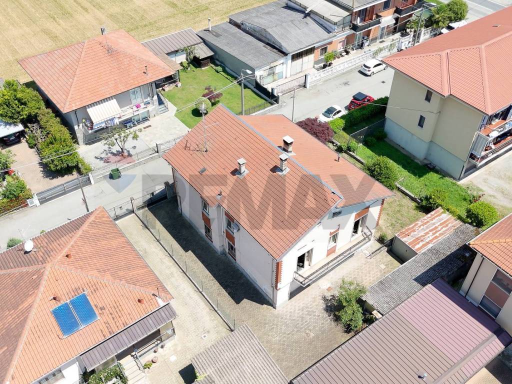 Casa indipendente a Santhià in Via Cervino, 3 - Foto 3