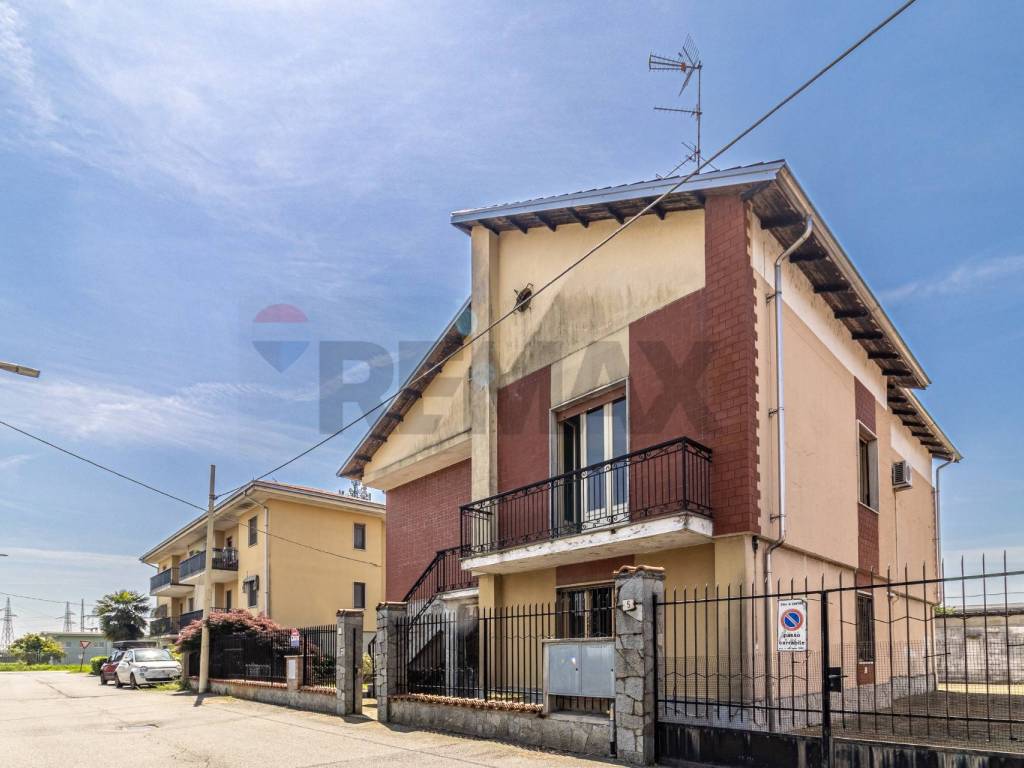 Casa indipendente a Santhià in Via Cervino, 3 - Foto 4