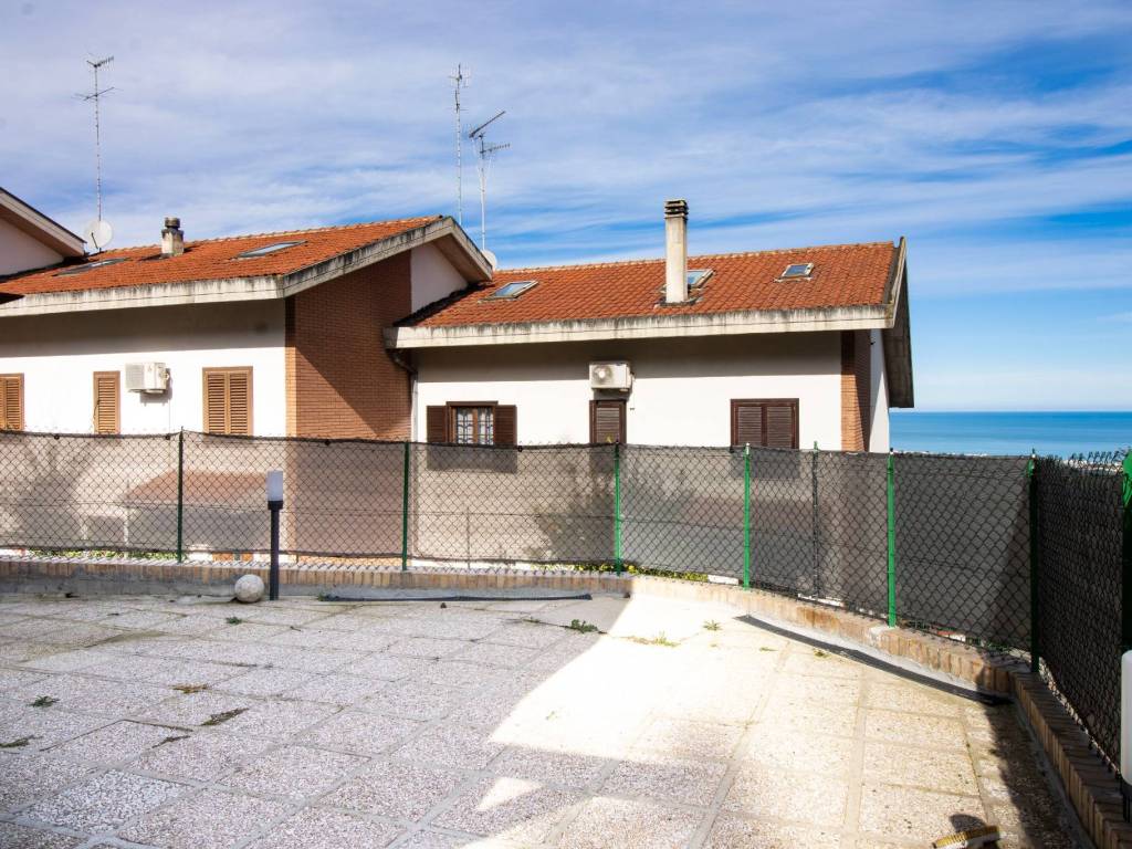 Villetta a schiera a Mosciano sant'angelo in Via Sordi - Foto 4