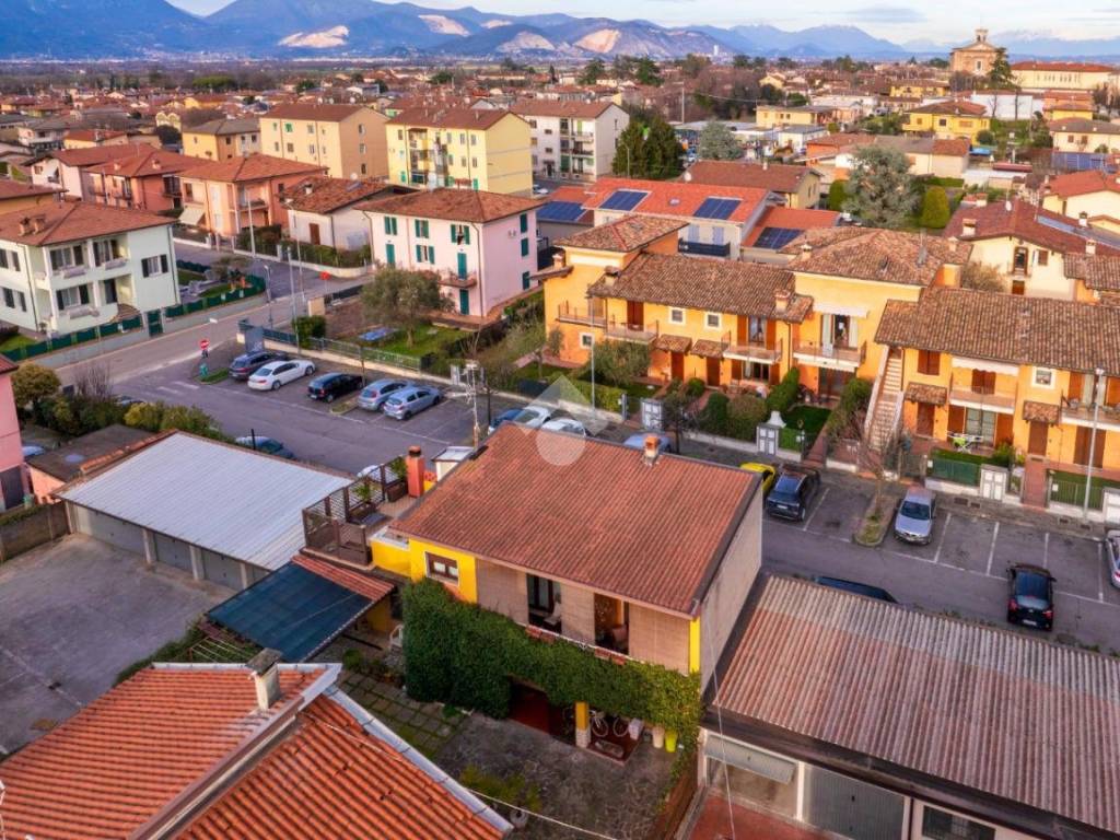 Casa indipendente a Castenedolo in Via silvio pellico, 7 - Foto 2