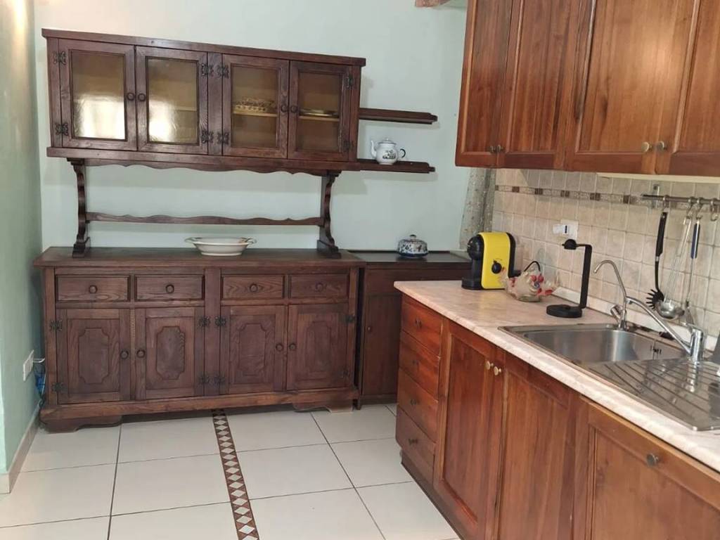 Appartamento a Follonica in Viale Giacomo Matteotti, 93 - Foto 2