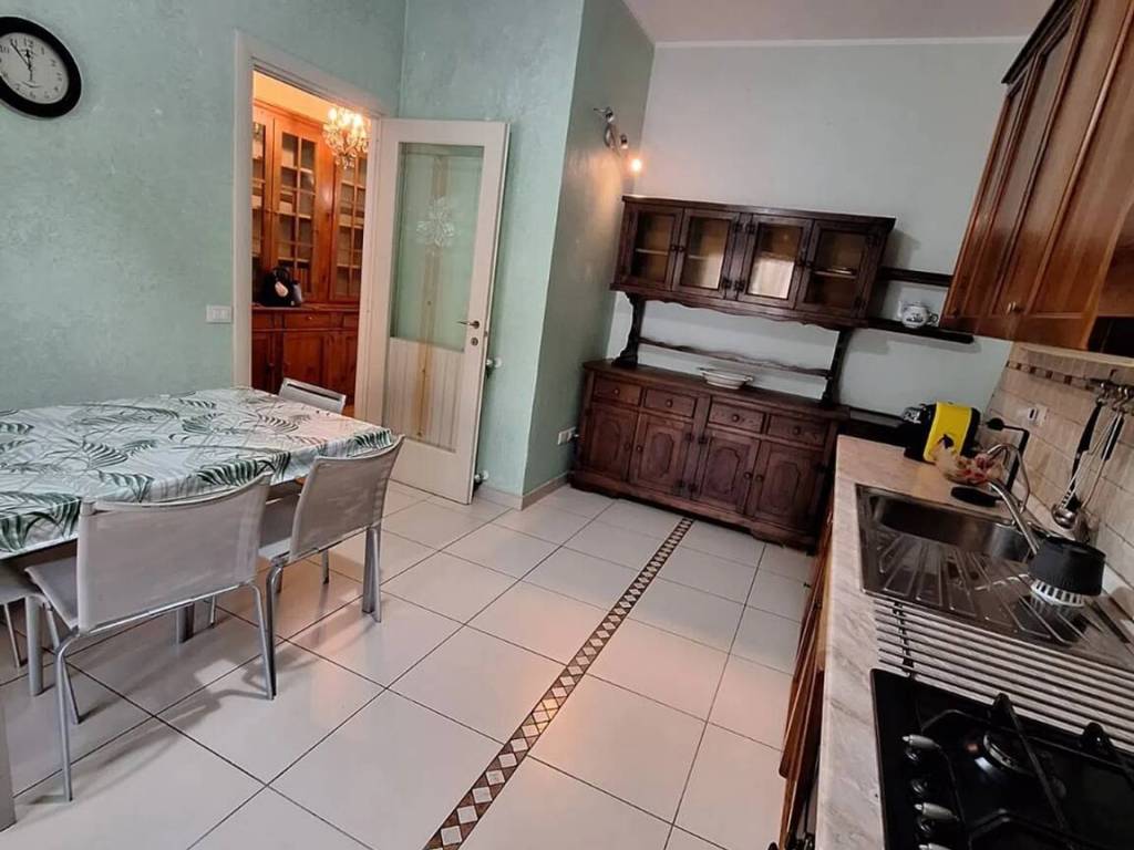 Appartamento a Follonica in Viale Giacomo Matteotti, 93 - Foto 5