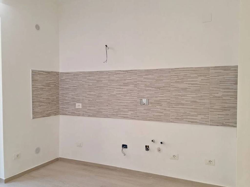 Appartamento a Follonica in Via Giacomelli - Foto 2