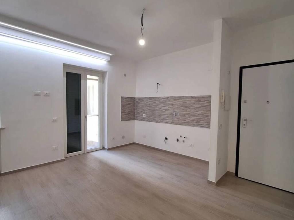 Appartamento a Follonica in Via Giacomelli - Foto 3