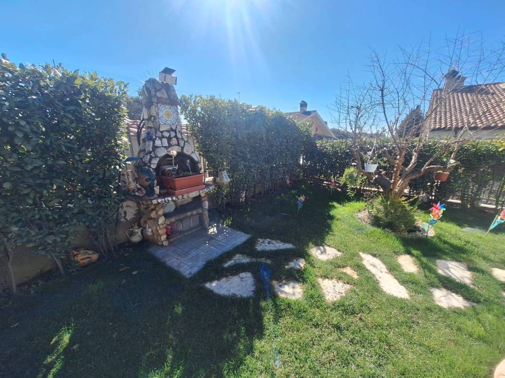 Villa a Guidonia montecelio in Via Arcinazzo Romano - Foto 5