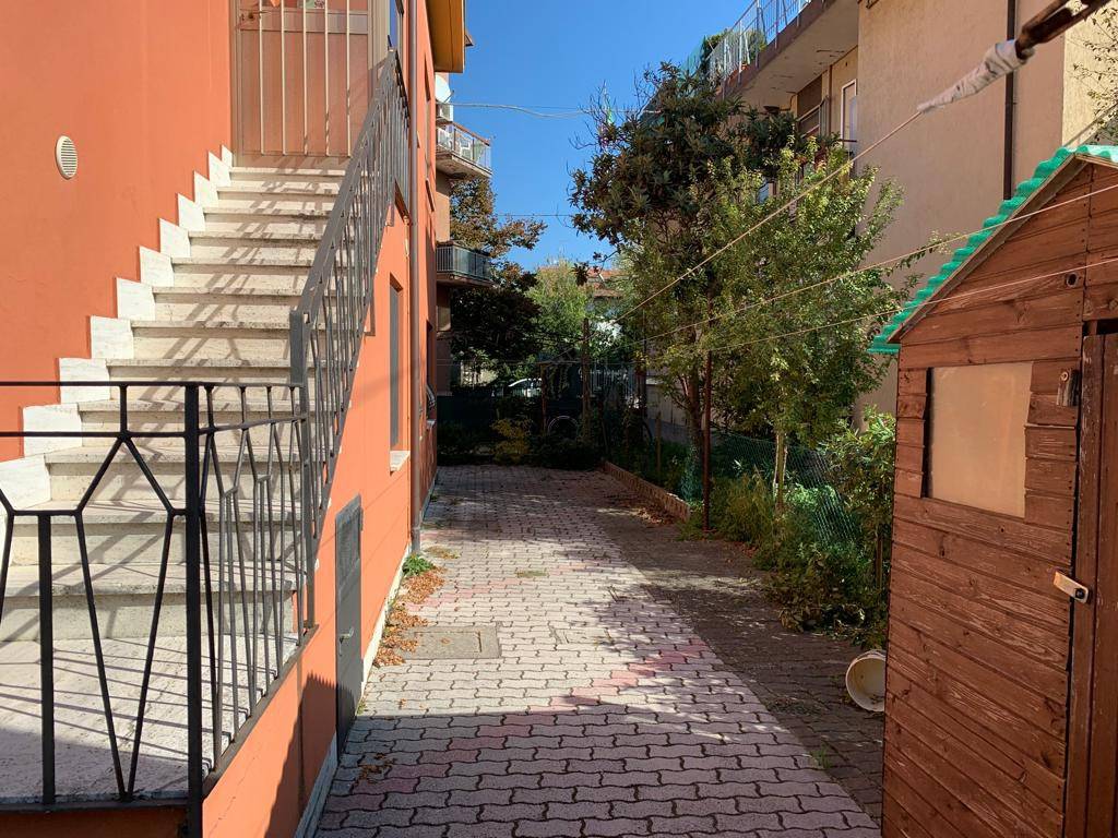 Appartamento a Rimini in Viale Arrigo Boito - Foto 5