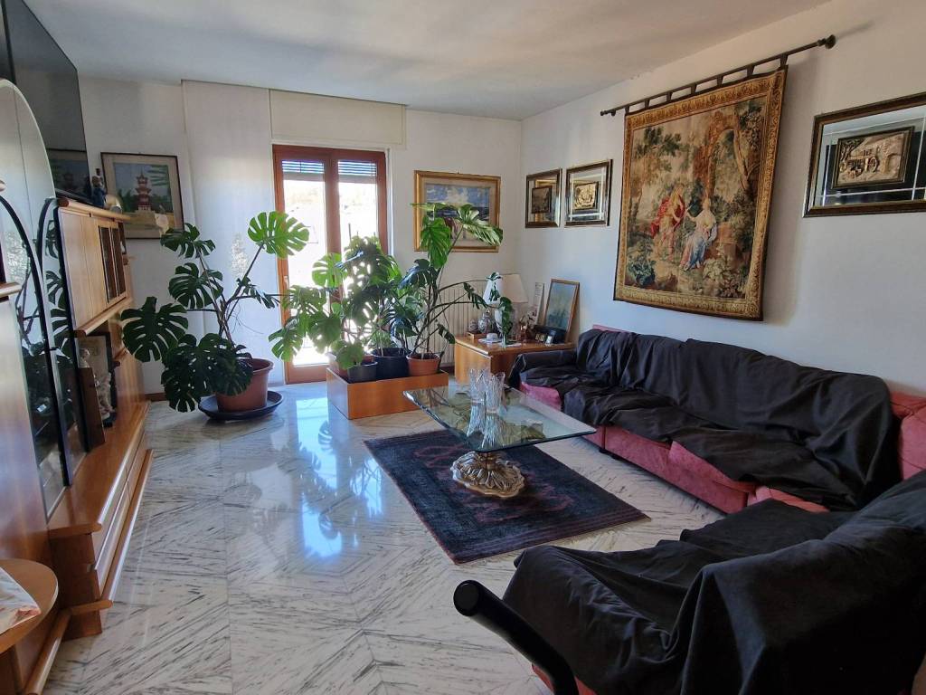 Palazzo / stabile a Mariano comense in Via Giuseppe Cappelletti - Foto 5