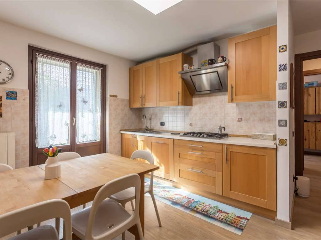 Appartamento a Villasanta in piazza Padre Domenico Ghezzi, 1 - Foto 5