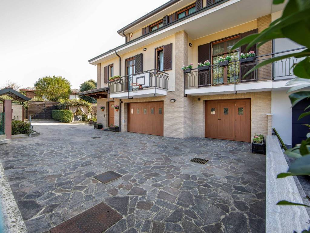 Villa a Aicurzio in Via Don Giovanni Leoni, 32 - Foto 3