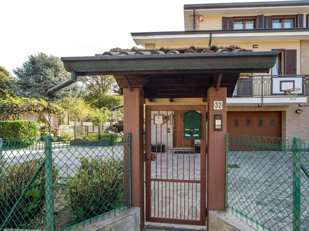 Villa a Aicurzio in Via Don Giovanni Leoni, 32 - Foto 4