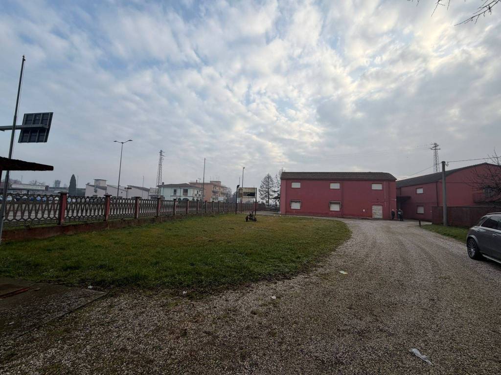 Palazzo / stabile a Cerea in Via Calcara, 40 - Foto 3