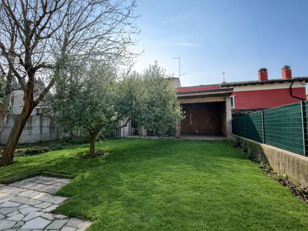 Rustico / casale a Sant'ambrogio di valpolicella in Via Ponte, 131 - Foto 2