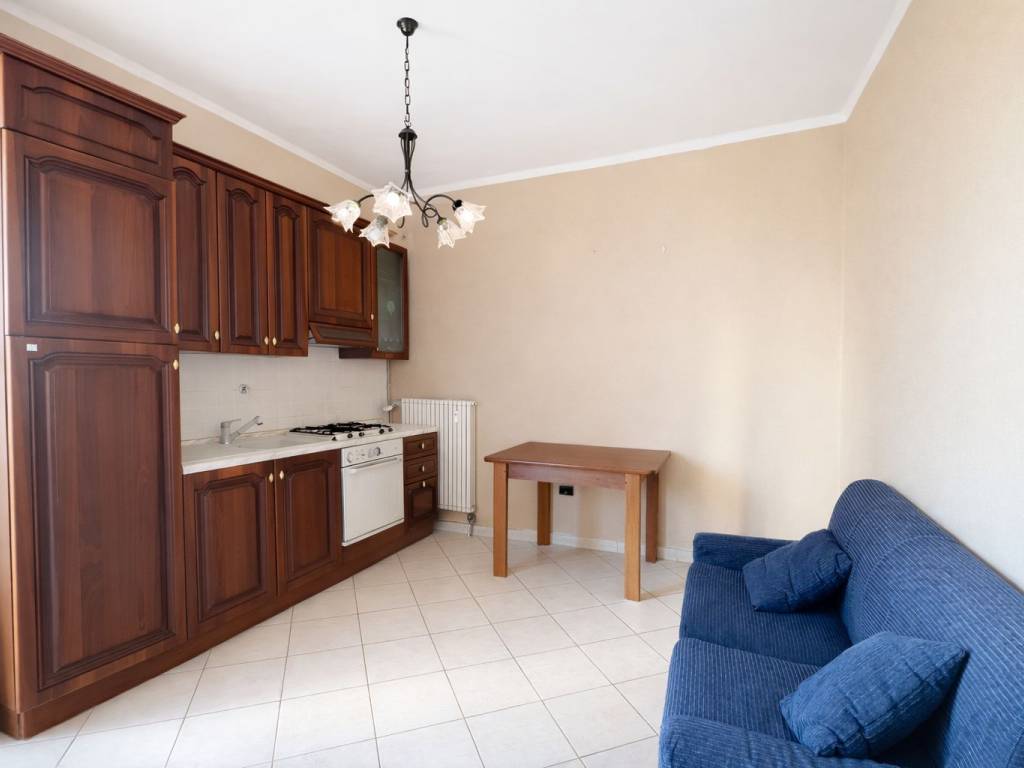 Appartamento a Torino in Via Assisi 15 - Foto 2