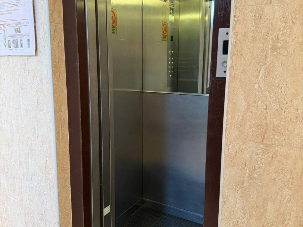 Appartamento a Torino in Strada delle Cacce - Foto 5