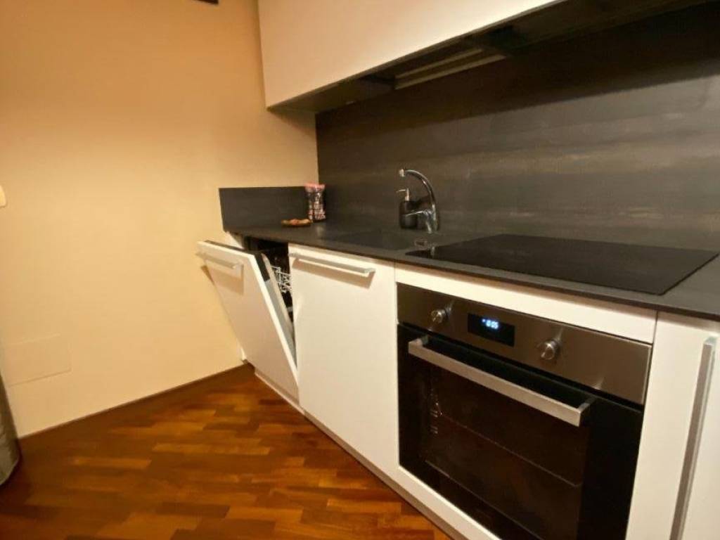 Appartamento a Novara in Via Pietro Custodi - Foto 2