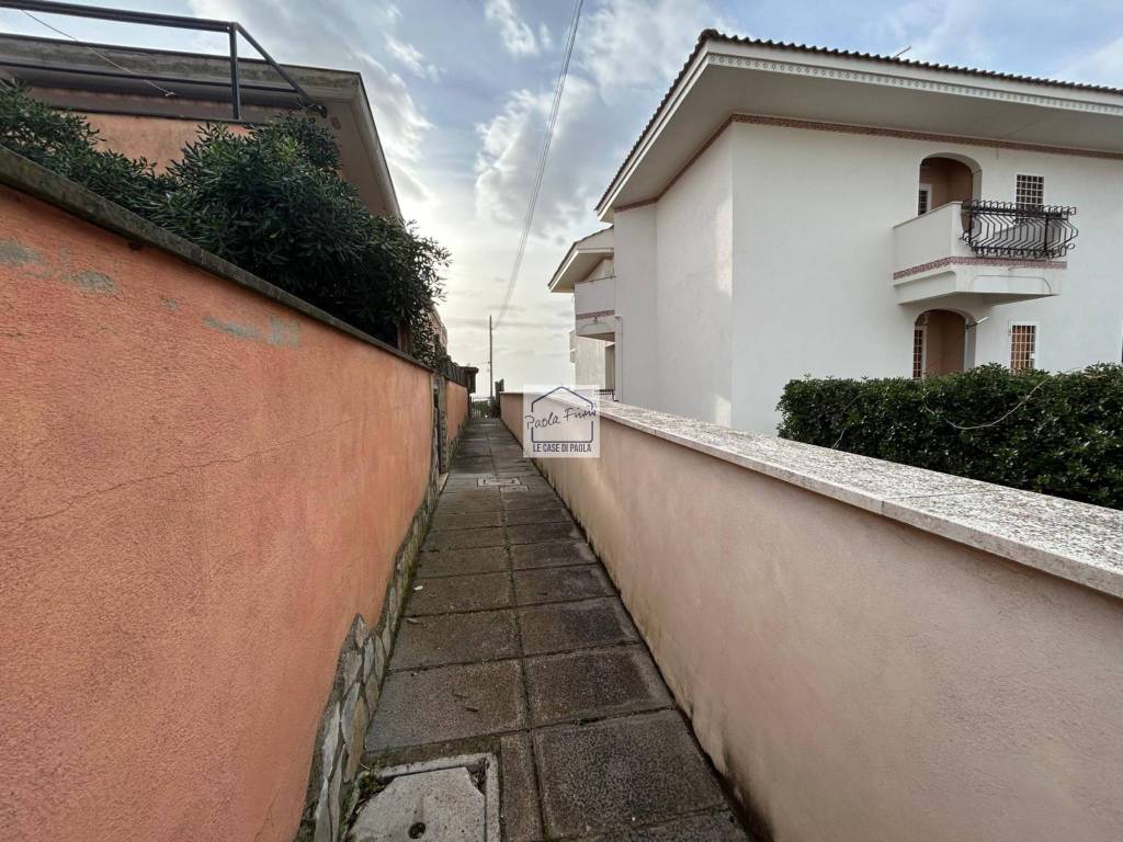 Appartamento a Ardea in Lungomare degli Ardeatini - Foto 3