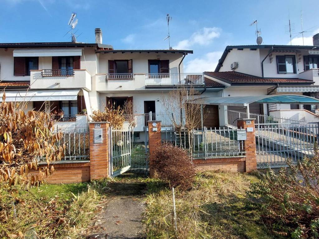 Villetta a schiera a Borgomanero in Via Quagliotti, 114 - Foto 3