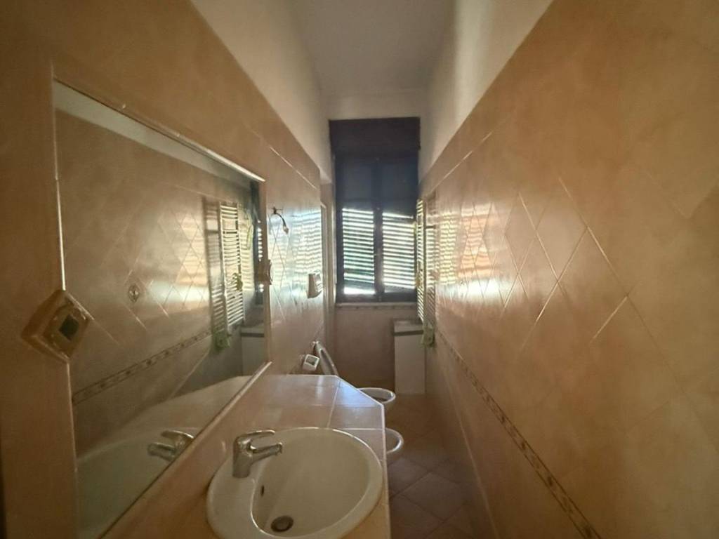 Appartamento a Torino in Via Luigi Salvatore Cherubini, 34 - Foto 3