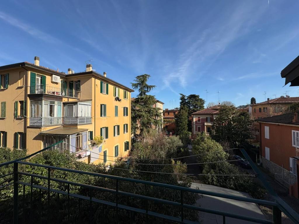Appartamento a Bologna in Via Luigi Valeriani, 14 - Foto 2