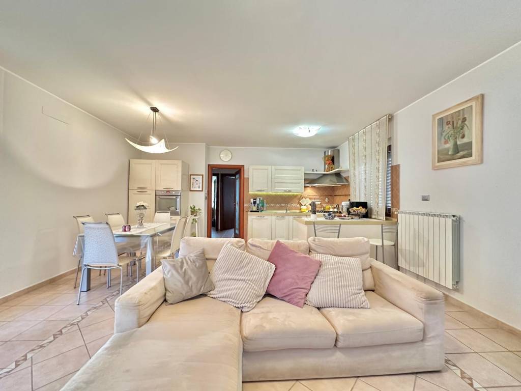Appartamento a Città sant'angelo in Via Fonte Umano - Foto 3