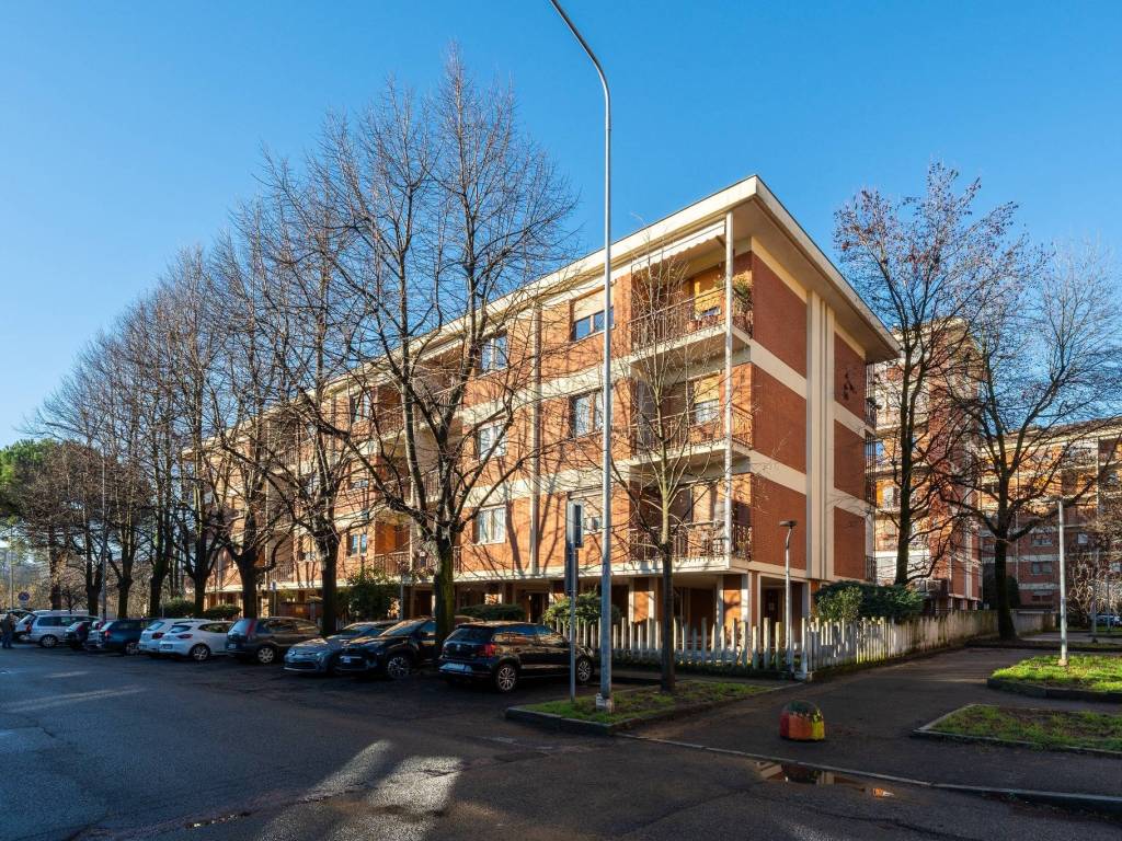 Appartamento a Collegno in Via Alfonso Lorenzini, 10 - Foto 2