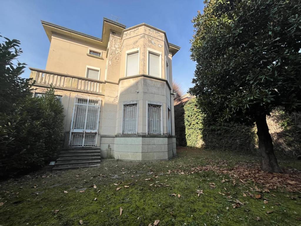 Villa a Busto arsizio in Via 1 Maggio - Foto 5