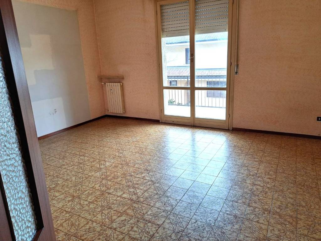 Appartamento a Galliate in Via XXV Aprile - Foto 3