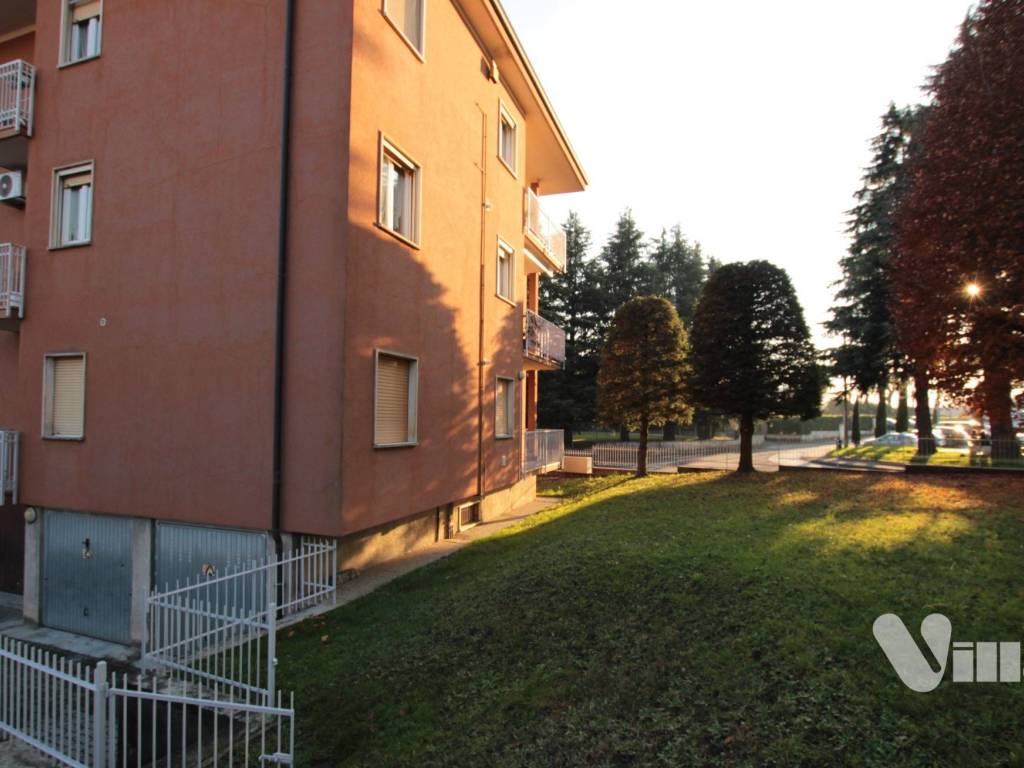 Appartamento a Annone di brianza in Via Ingegner Rinaldo Cabella Lattuada - Foto 3