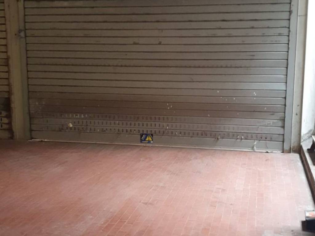 Box / garage a Bologna in Via Milazzo, 9 - Foto 2
