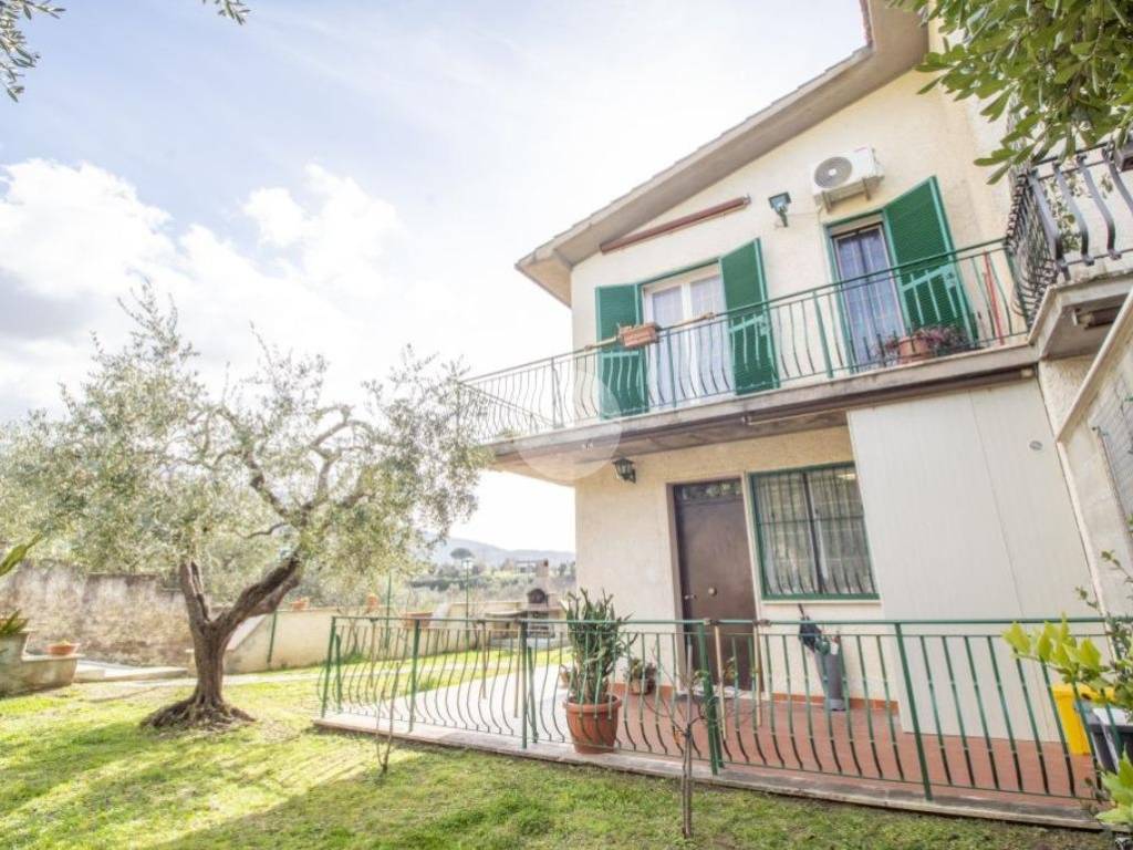 Villa a Palombara sabina in Via dell'uliveto, 17 - Foto 3