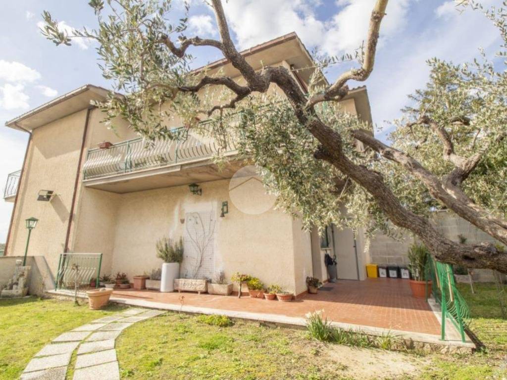 Villa a Palombara sabina in Via dell'uliveto, 17 - Foto 4