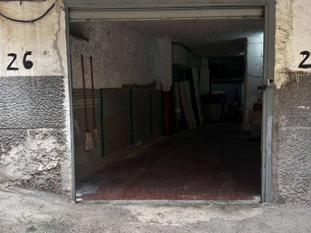 Box / garage a Napoli in Via Rodi, 8 - Foto 4