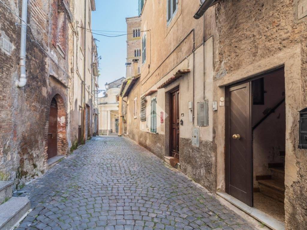 Appartamento a Sutri in Via San Pio V, 13 - Foto 2