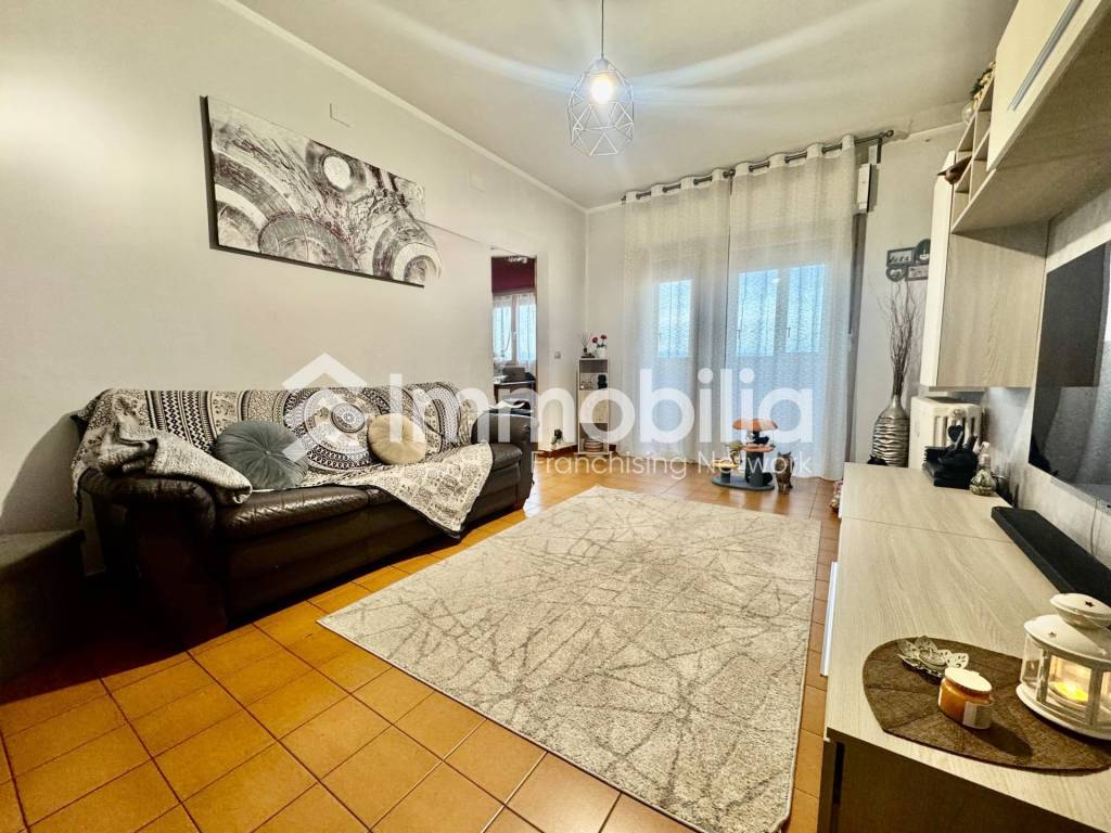Appartamento a Torino in via ivrea, 29 - Foto 2