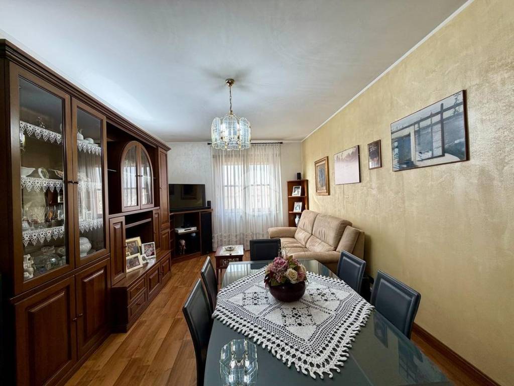 Appartamento a Borgaro torinese in Via Antonio Gramsci, 85 - Foto 3