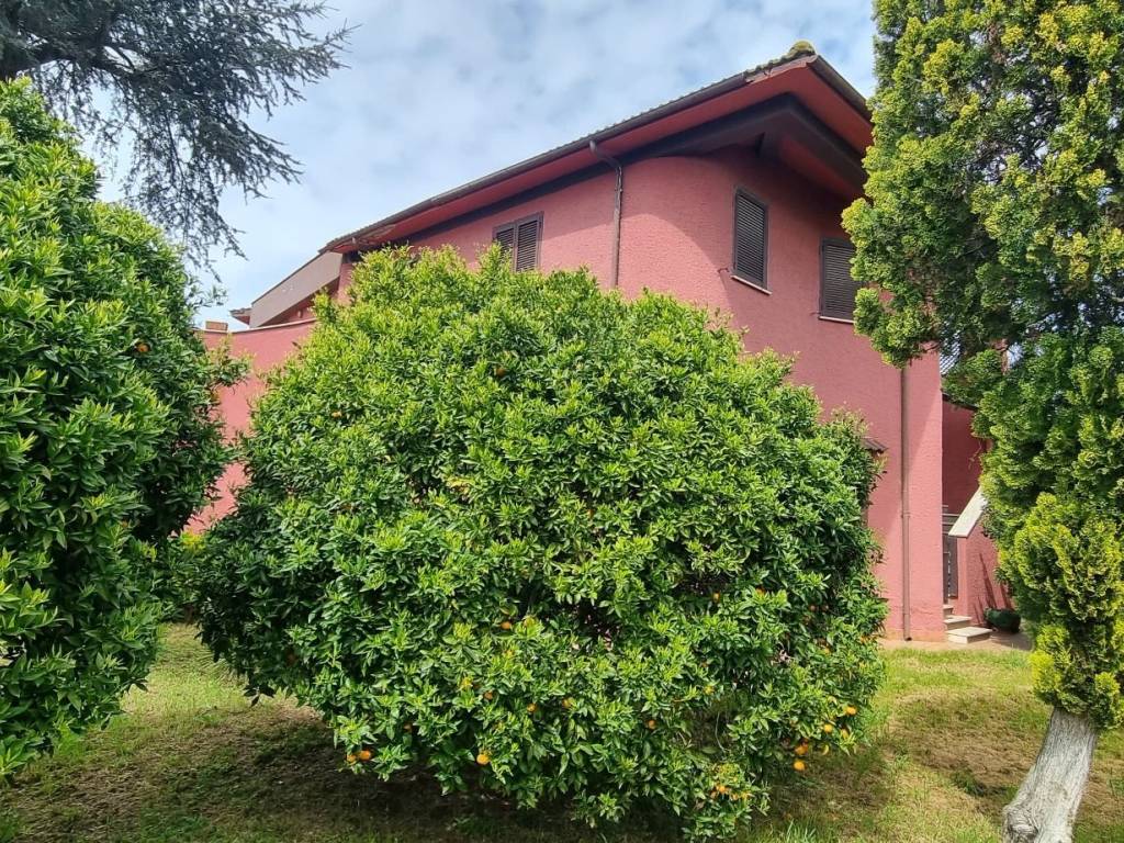 Villa a Anzio in Via Alessandro Manzoni - Foto 3